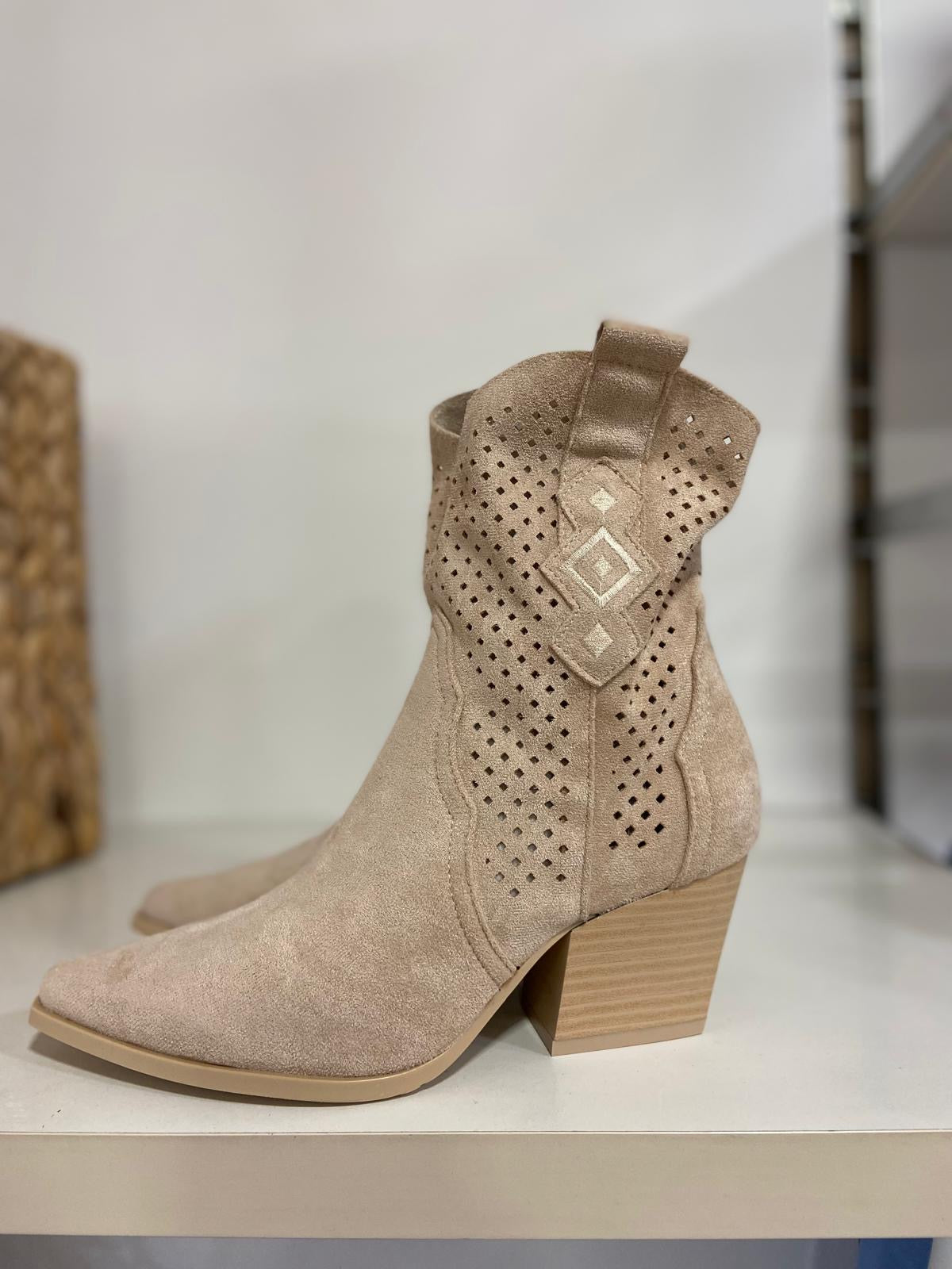 Camperas beige