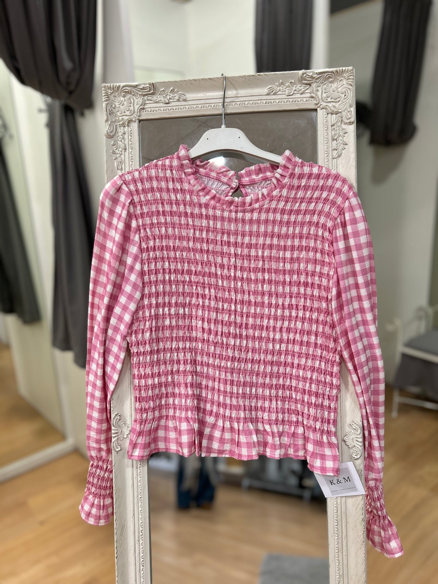 Camisa fruncida rosa