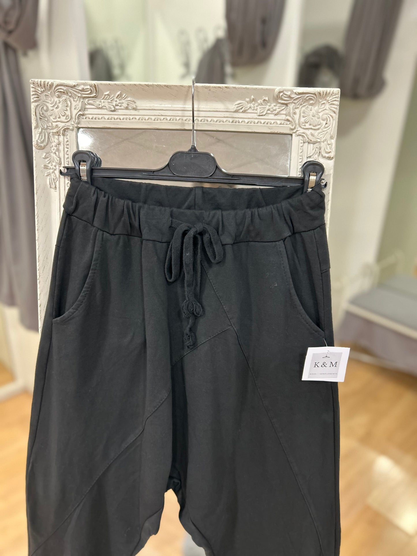 Pantalón baggy negro
