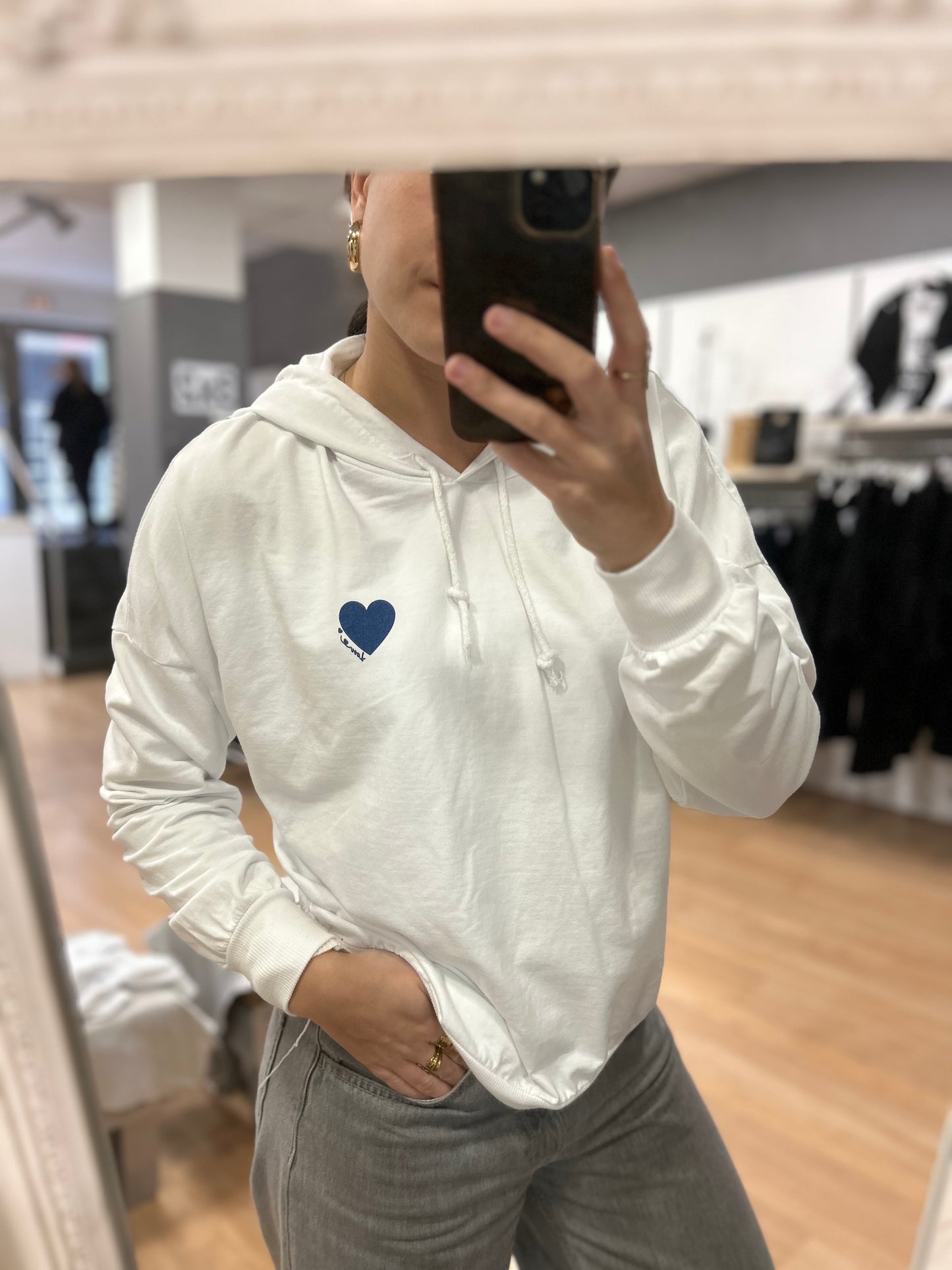 Sudadera corazón azul marino
