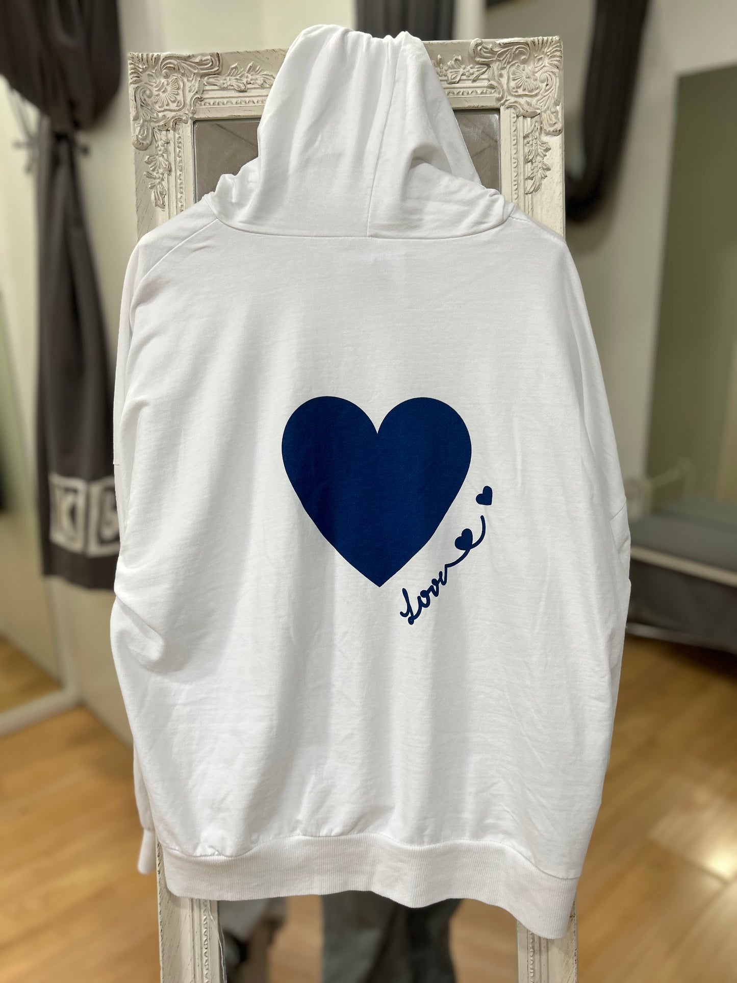 Sudadera corazón azul marino