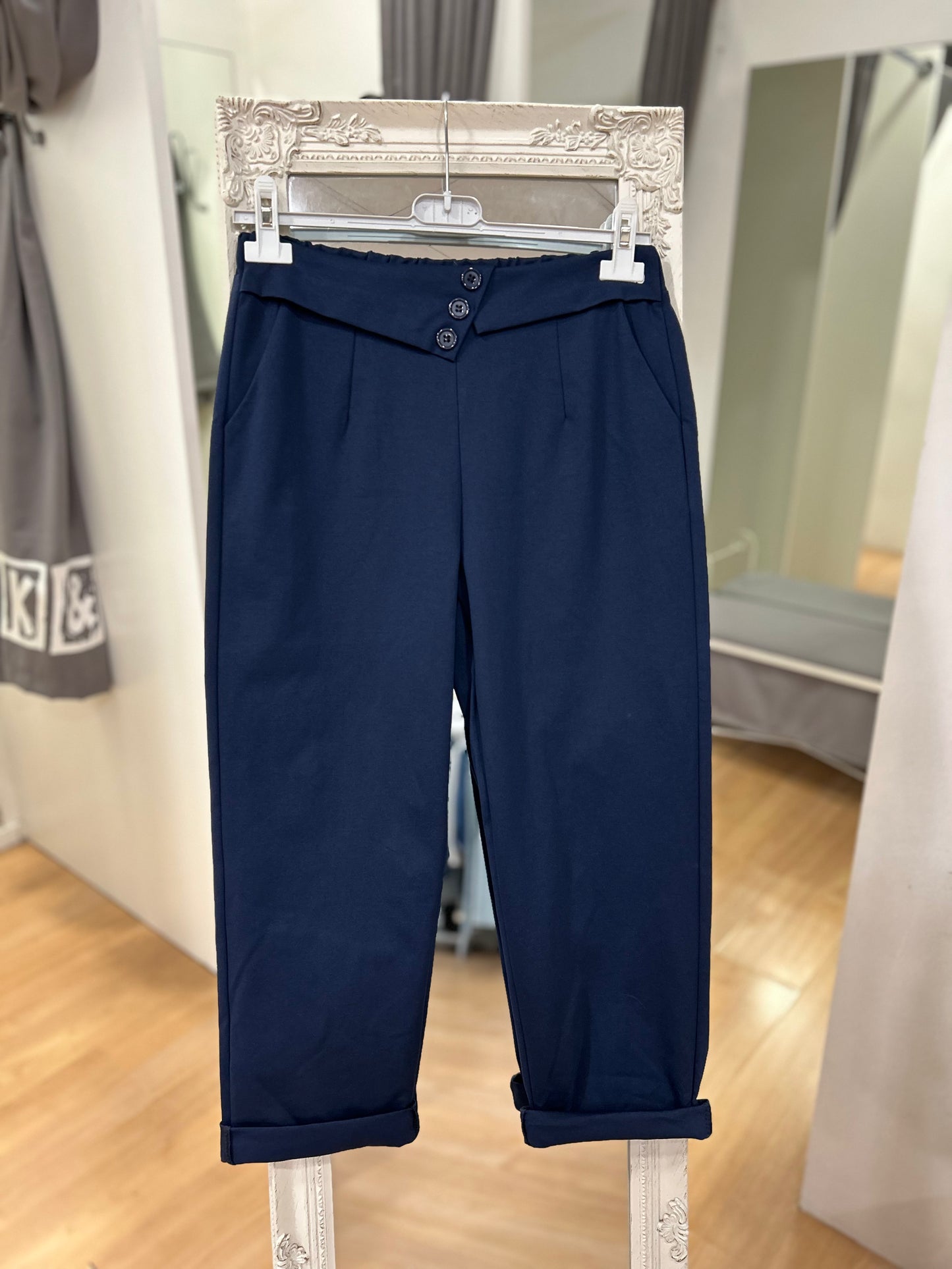 Pantalones capri azul marino