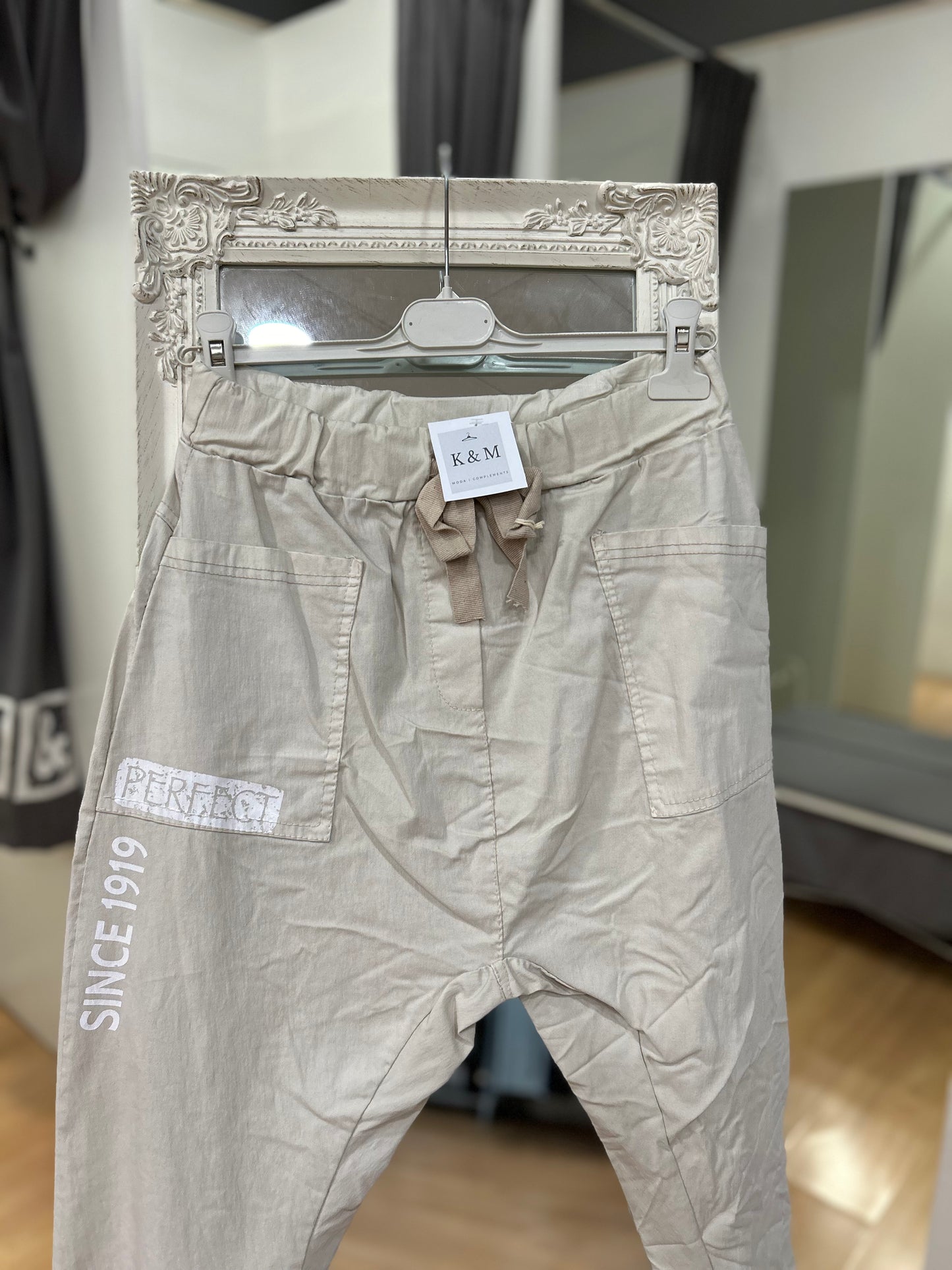 Pantalón Baggy Beige
